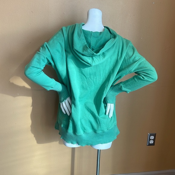 BUCKET LIST French terry cloth oversized solid hoodie  in light Green sz S - Picture 6 of 12